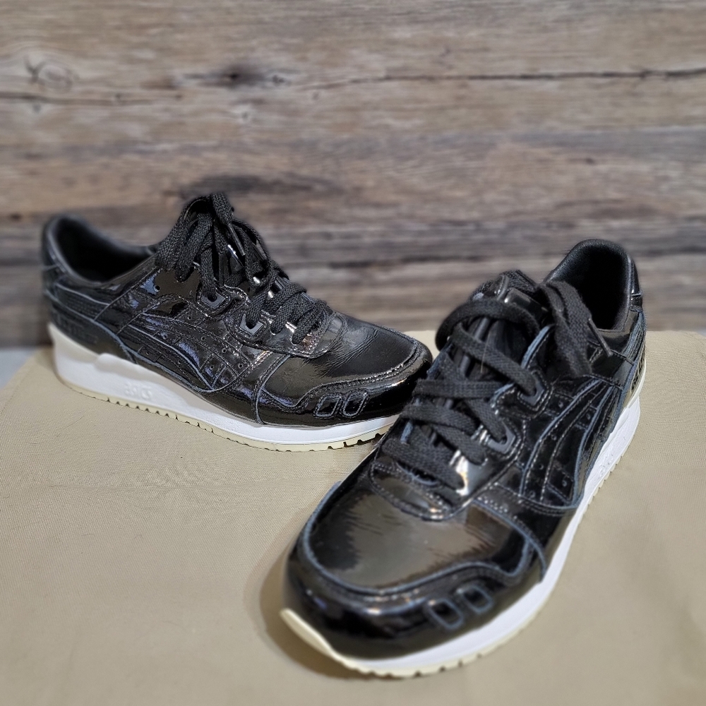 Asic gel lyte III